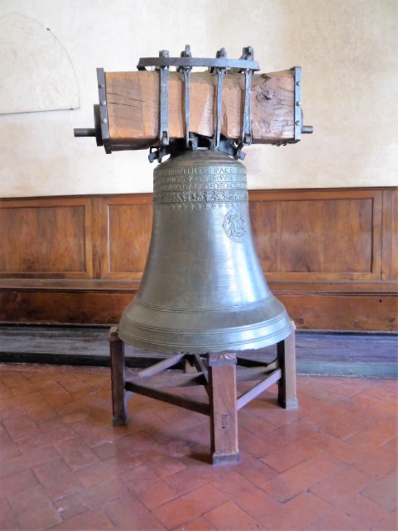 La Piagnona, the naughty bell -- in the Chapter House