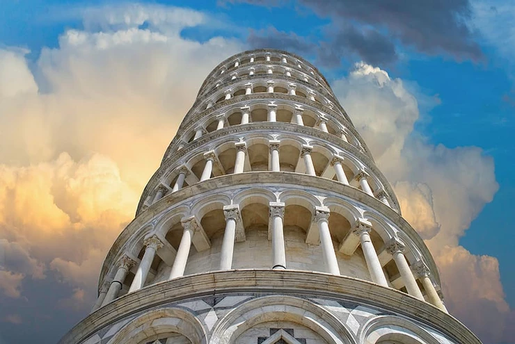 the colonnaded Leaning Tower of Pisa