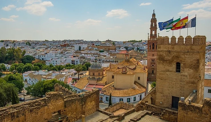 the white pueblo town of Carmona just outside Seville