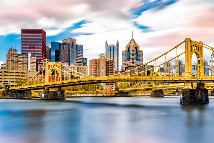 the Clemente Bridge with the Pittsburgh skyline