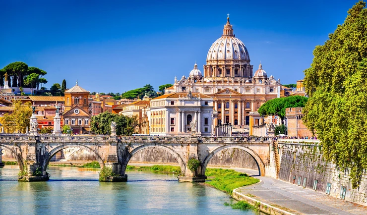 St. Peter's Basilica and the Bridge of Angels, a must visit landmark in Italy