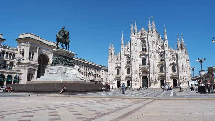 the Piazza del Duomo in Milan 