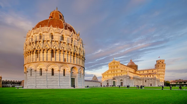 Pisa's Baptistery on the left