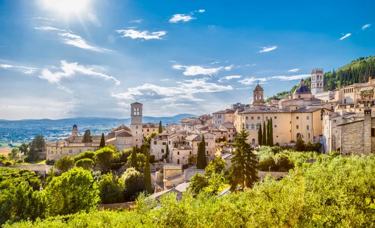 the saintly town of Assisi, with its famous basilica