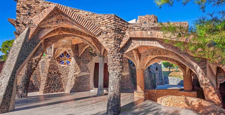 Colonia Guell, a must visit with more than 3 days in Barcelona