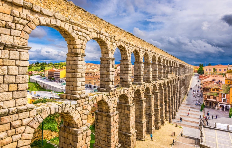 the well preserved Roman Aqueduct in Segovia