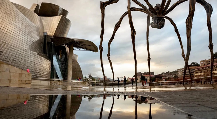 the Guggenheim Museum and Louise Bourgeois' Maman spider sculpture