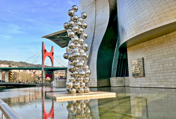 Anish Kapoor's Tall Tree and the Eye at Bilbao's Guggenheim Museum