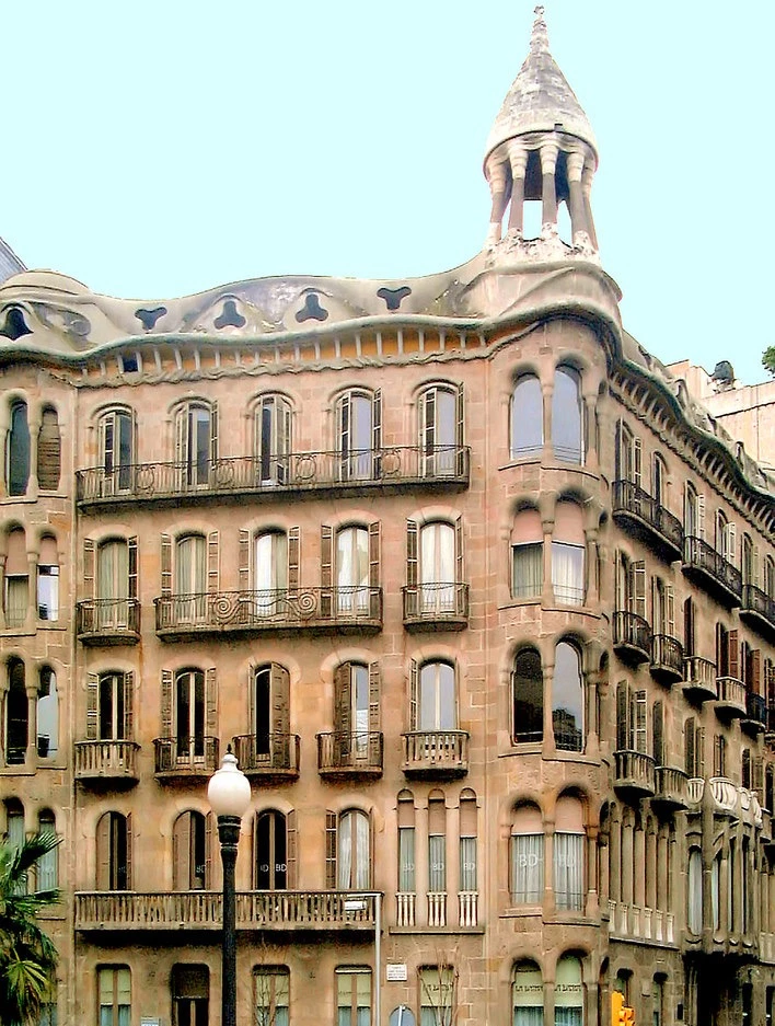 the elegant facade of Casa Sayrach