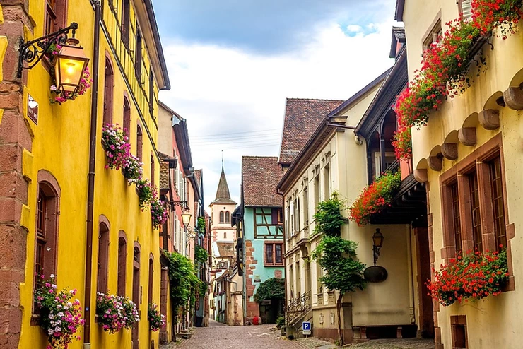 pretty homes in the town of Riquewihr France