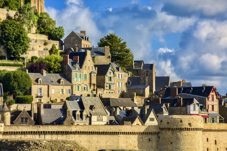 the picturesque village of Mont Saint-Michel