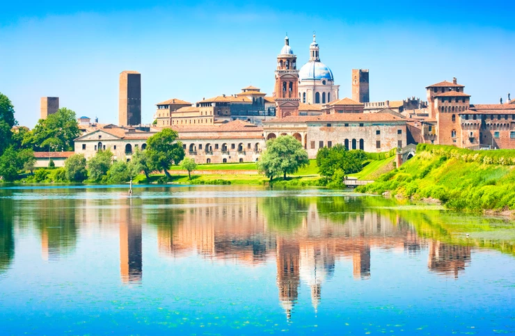 cityscape of the Renaissance town of Mantua, a must visit hidden gem in Italy