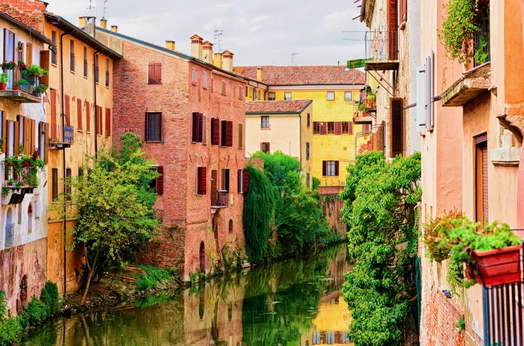 pretty houses on a canal in Mantua