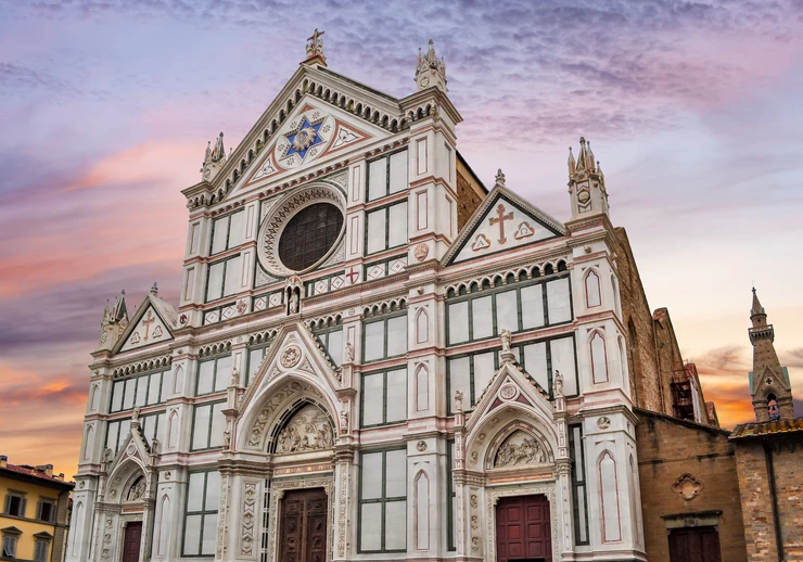 iconic marble facade of Florence's Basilica of Santa Croce