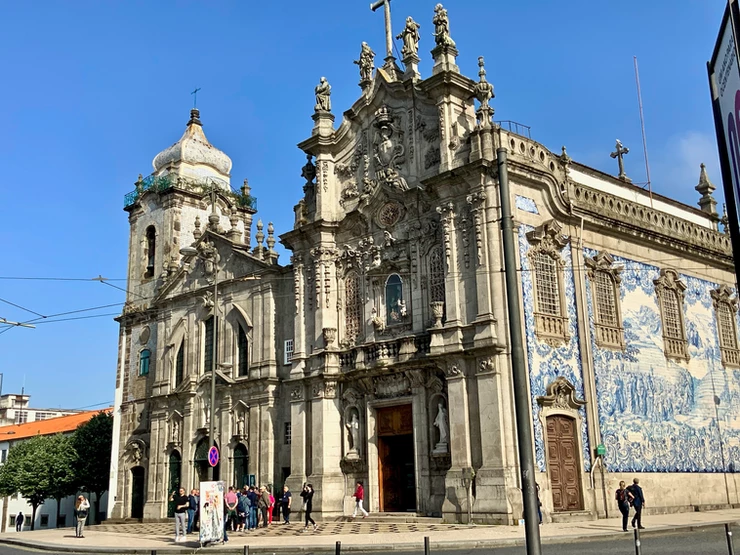 the Instagram famous church, Igreja do Carmo and Carmelitas