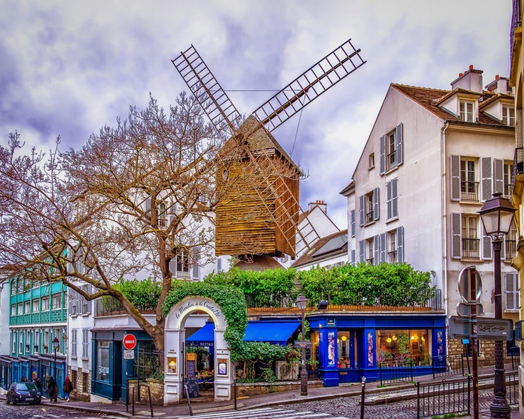 Le Moulin da la Galette in Montmartre