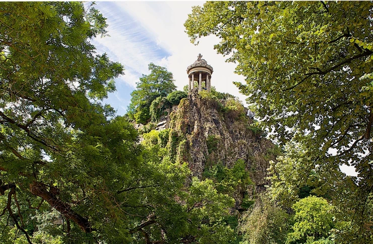 Temple of Sybille in Buttes-Chaumont Park
