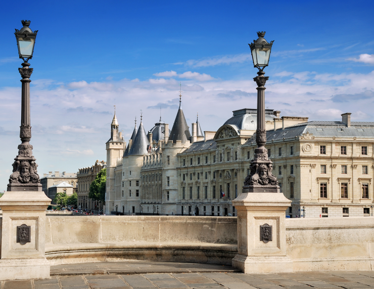 the Conciergerie, a hidden gem in Paris for history buffs