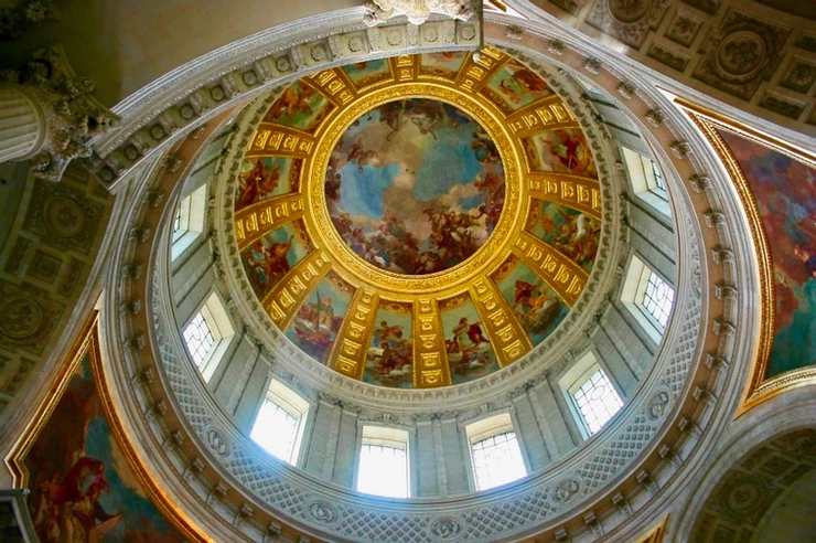 the interior of the dome of Les Invalides