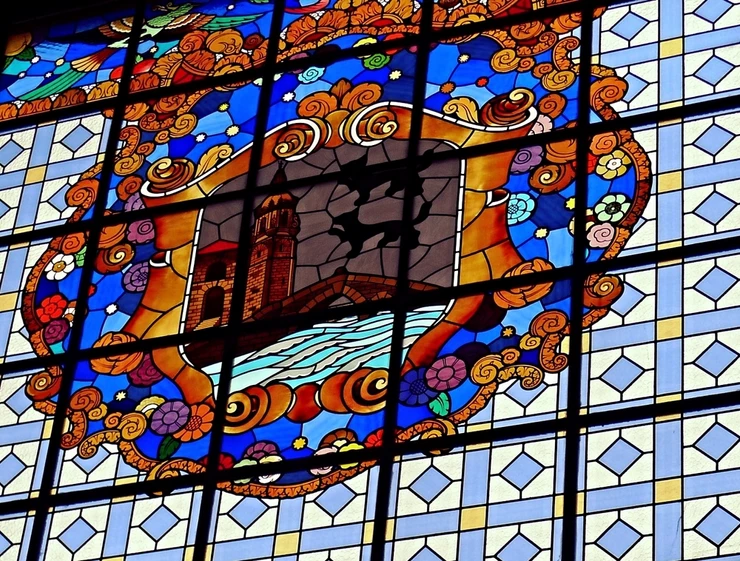 art deco stained glass in the Ribera Market
