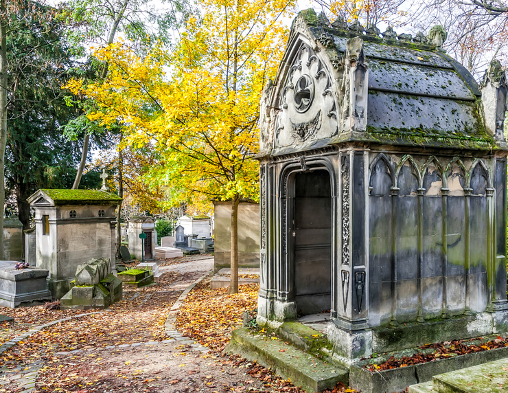 tombs at Pere LaChaise Cemetery