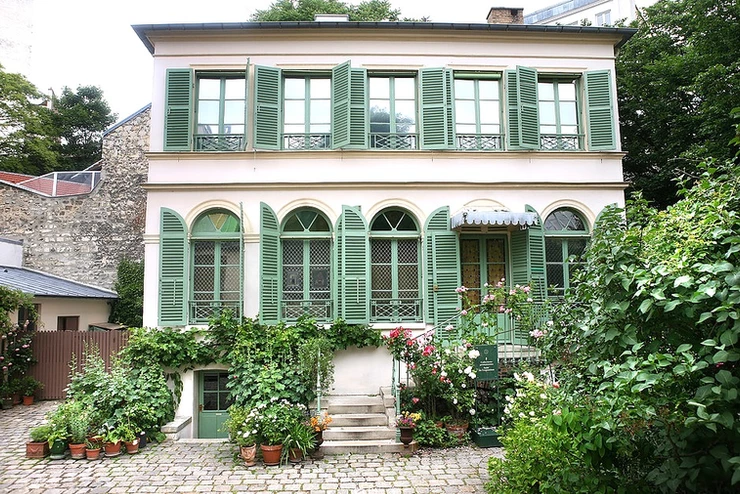 Hôtel Scheffer-Renan, home to Paris' Museum of the Romantic Life