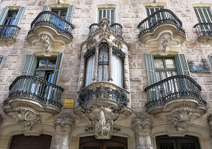 the facade of Casa Calvet