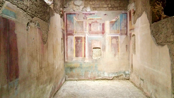 frescos in the Room of Perspective Paintings