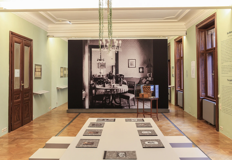 dining room inside the home, now museum, of Sigmund Freud © Oliver Ottenschlaeger