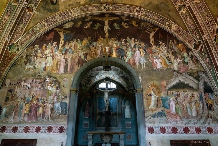 frescos in the Spanish Chapel above the altar