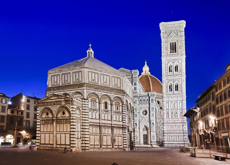 the Baptistery, in front of the Duomo