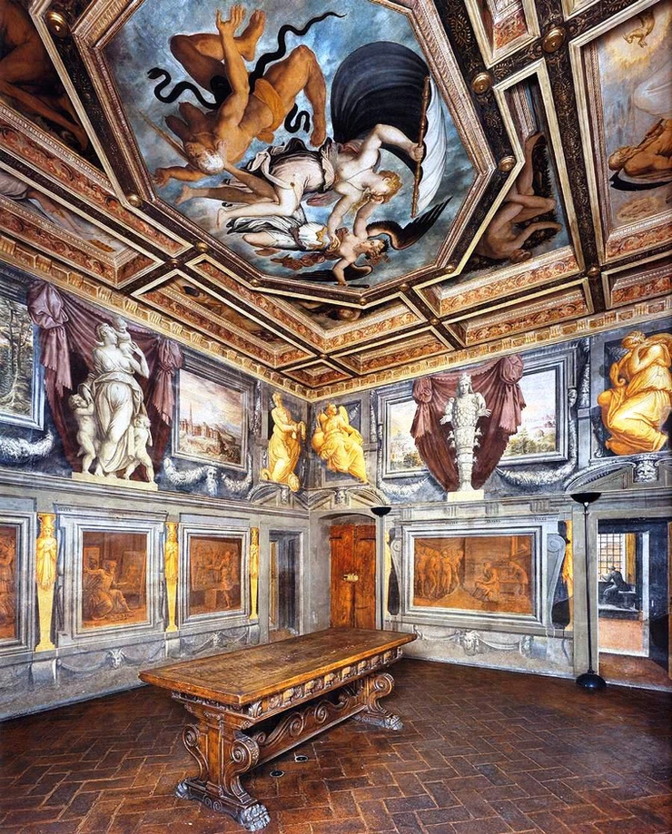 frescos in the House of Giorgio Vasari