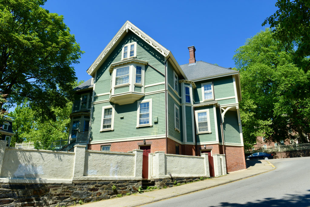 historic home on Benefit Street, a must visit attraction on your one day in Providence itienrary