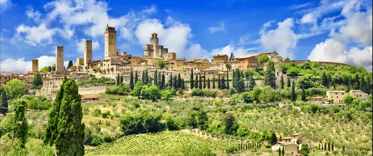 the beautiful Tuscan hill town of San Gimignano