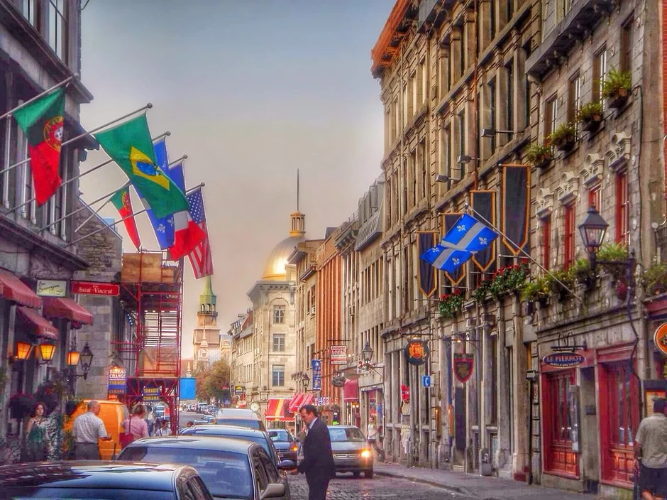 beautiful St. Paul Street in Vieux Montreal