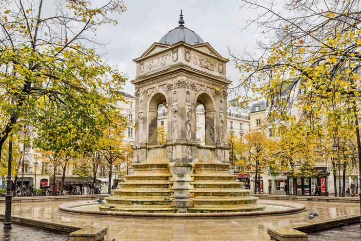 Fountain Des Innocents near Les Halles