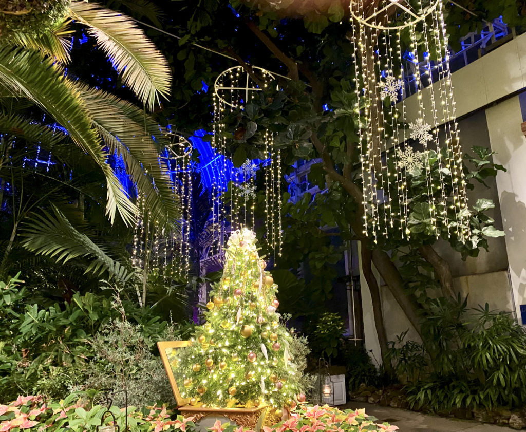 decorations in the Palm Court