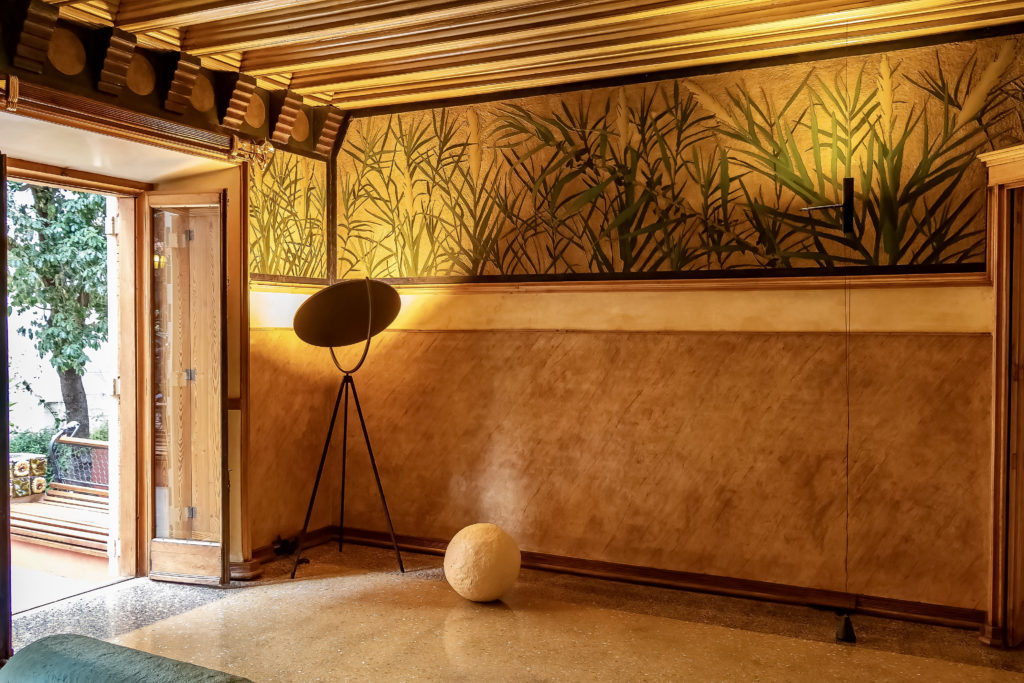 dining room inside Casa Vicens