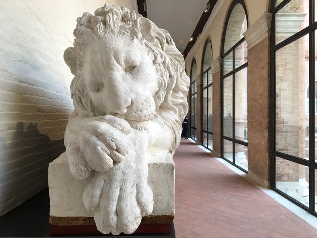 plaster cast of Canova's lion, 1783-92