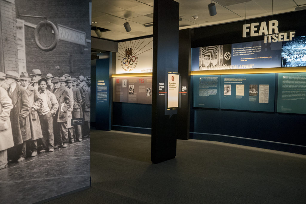 gallery in the special exhibition of American and the Holocaust