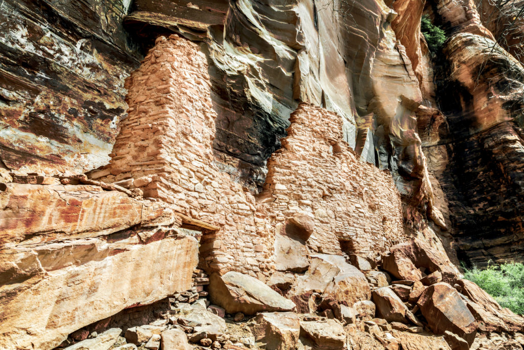 the cliff dwellings of Palatki Heritage Site, on of the top attractions in Sedona