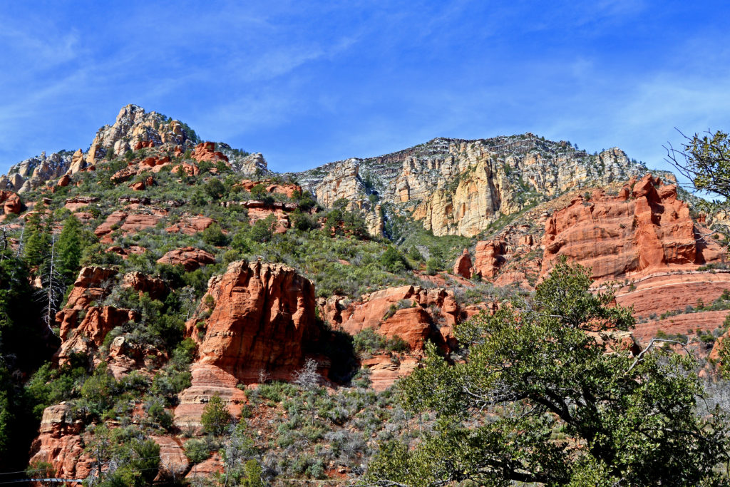 Oak Creek Canyon, on of the most beautiful places and top attractions in Sedona