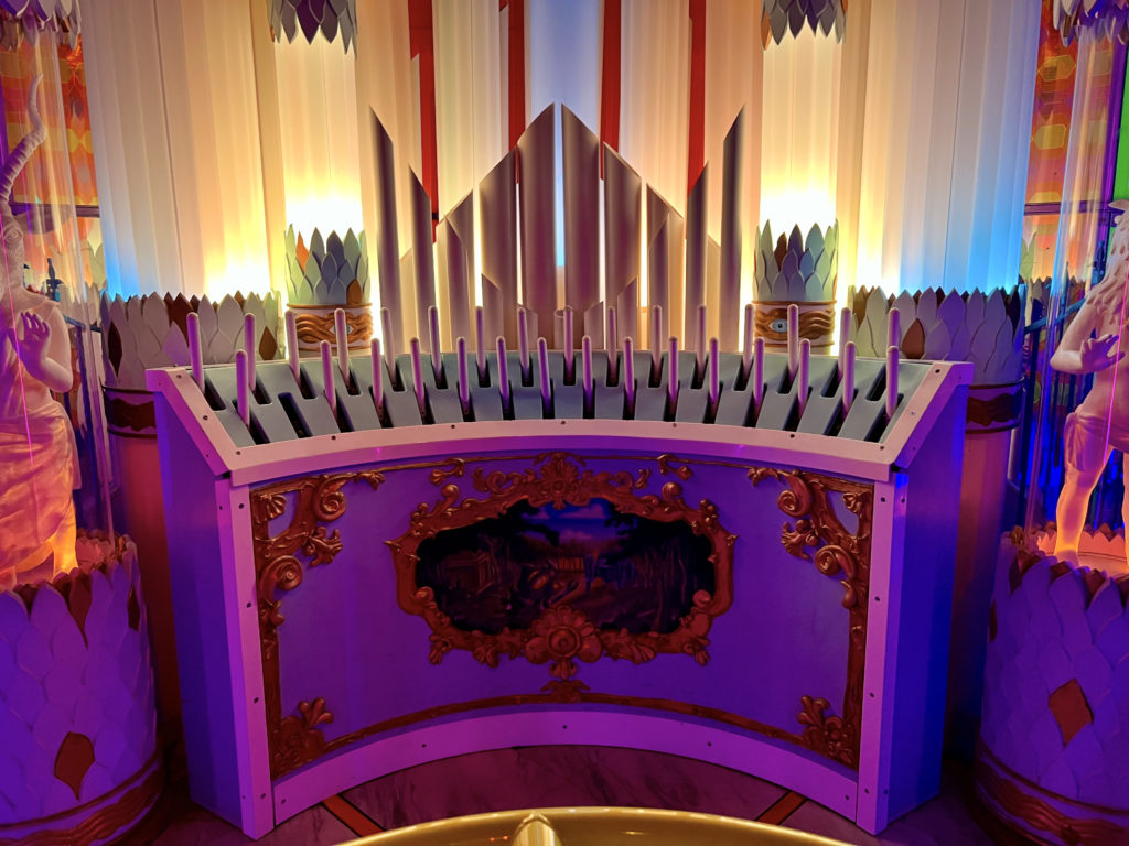 pipe organ in Eemia's Cathedral