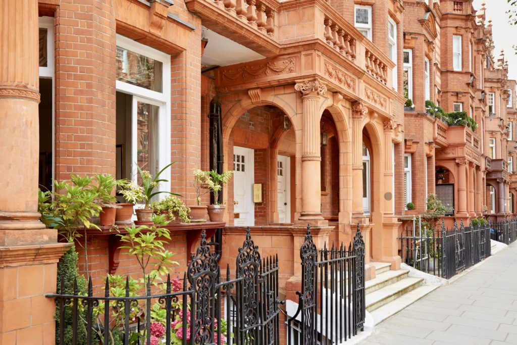 beautiful bricks houses in Chelsea