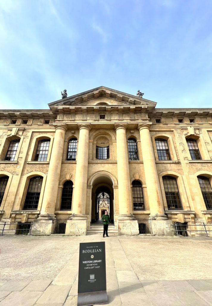 entrance to the Bodleian Library