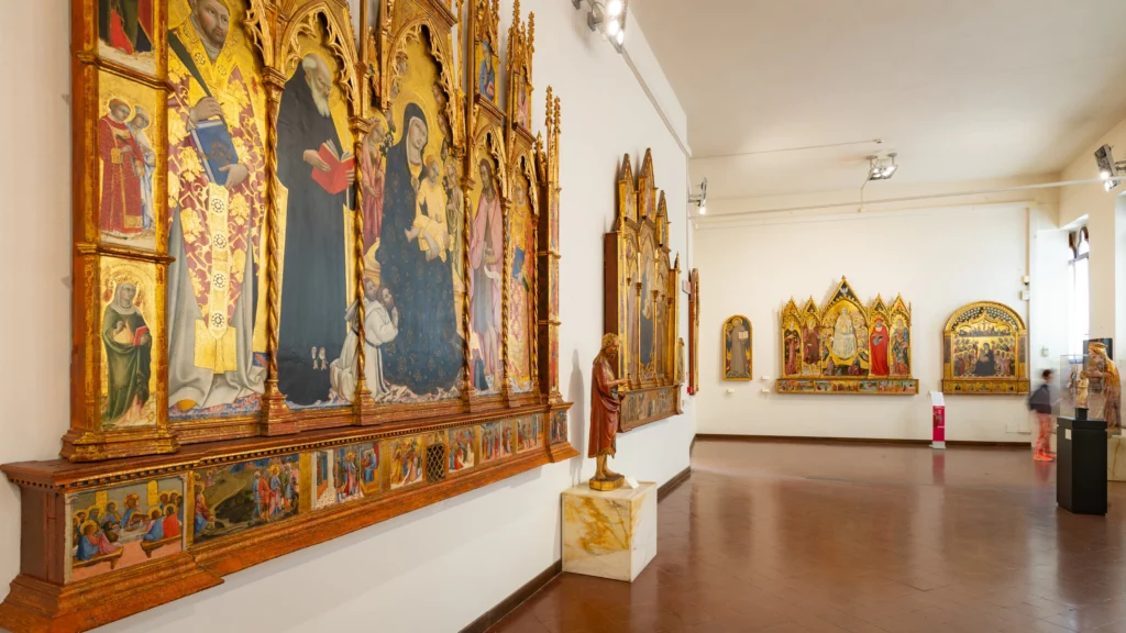 gallery in the Pinacoteca Nazionale di Siena