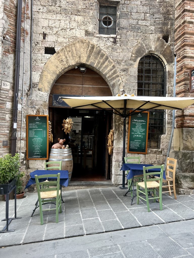 cute cafe in Gubbio