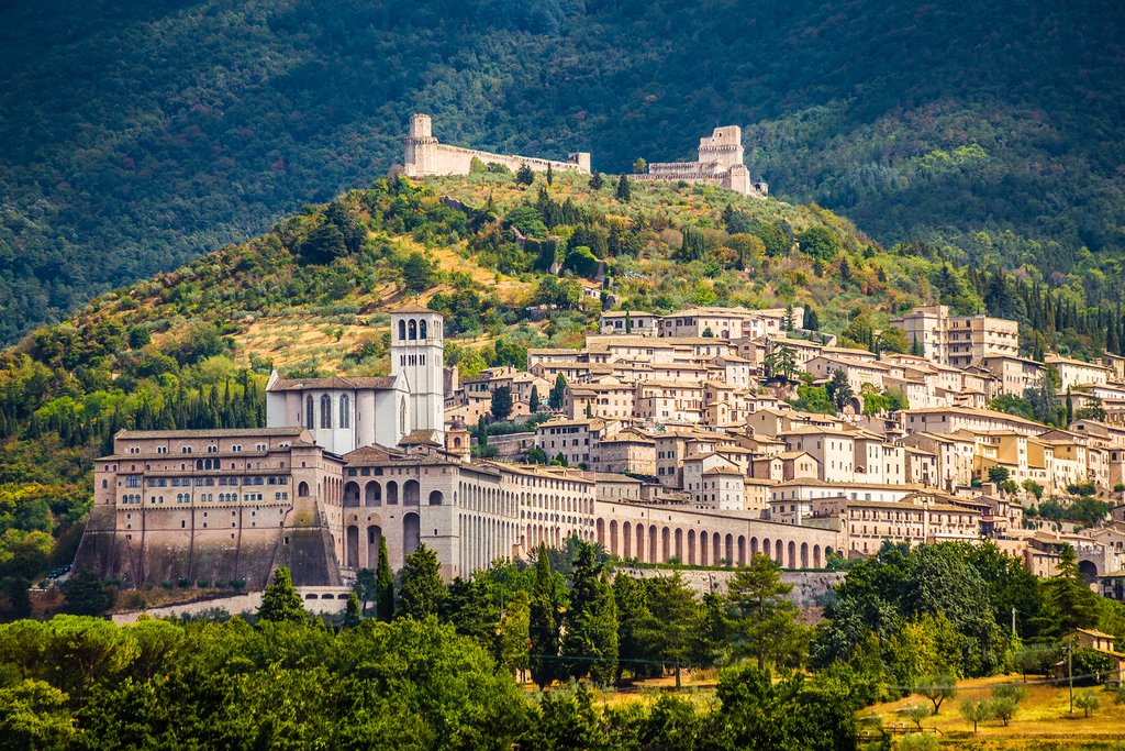 hilltop town of Assisi, where you need to park outside the city walls