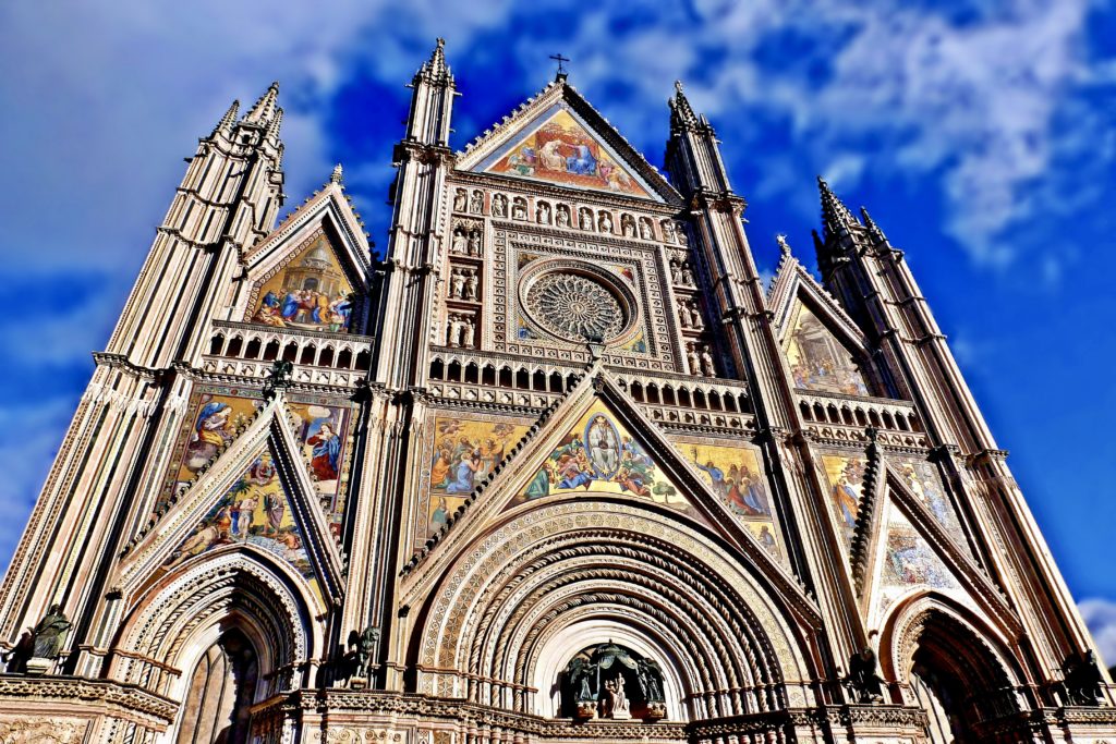 the beautiful mosaicked facade of the Orvieto Cathedral