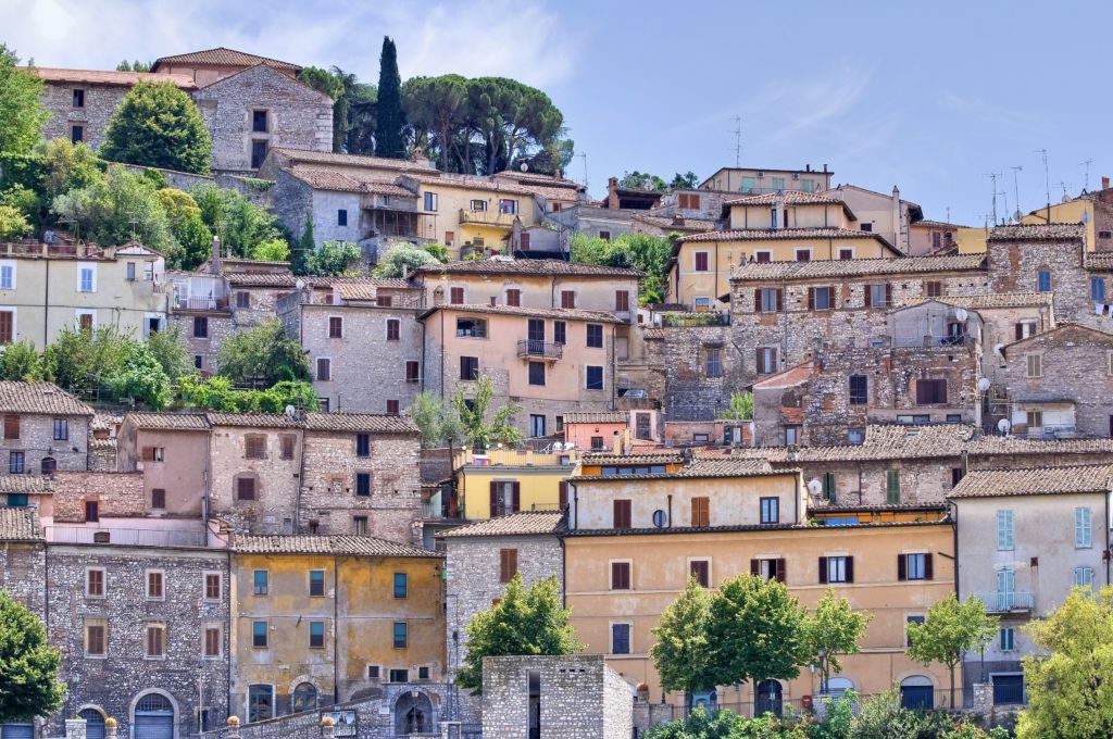 pastel homes in Narni